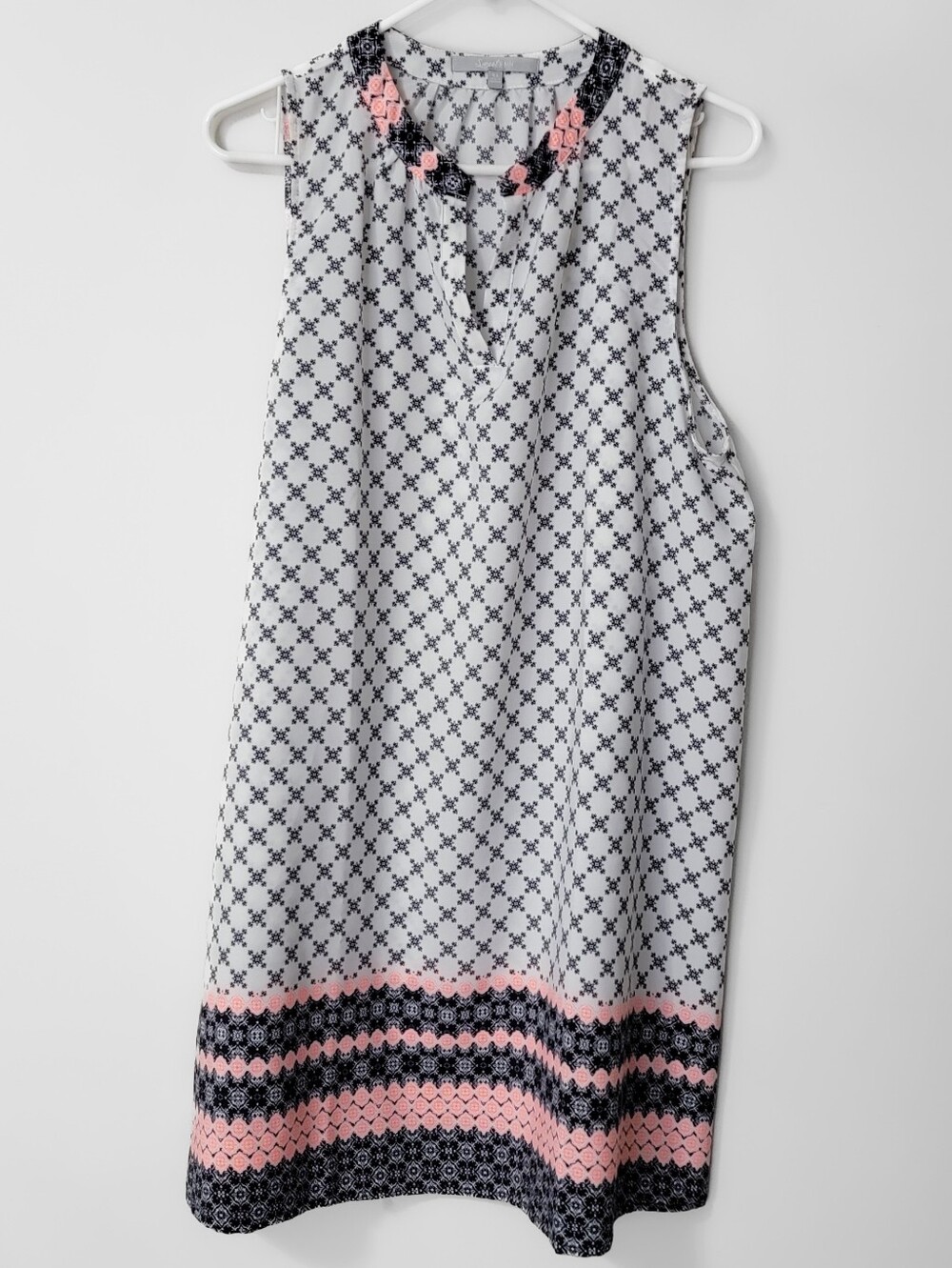 White and Navy Shift Dress with Pink Accents Size XL